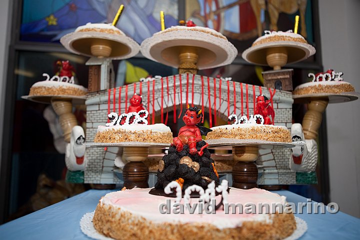 presentazione personaggi-7087.jpg